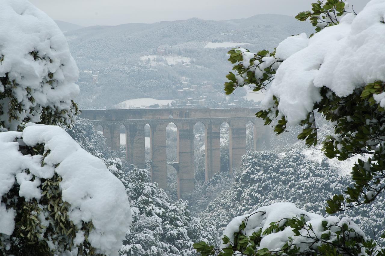 Hotel Athena Spoleto Exterior foto